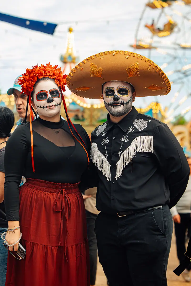Coppia truccata Dia de los Muertos